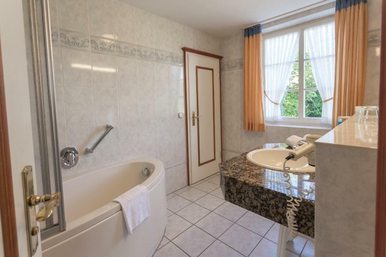 Villa Katharina Ferienwohnungen Вилинген Екстериор снимка