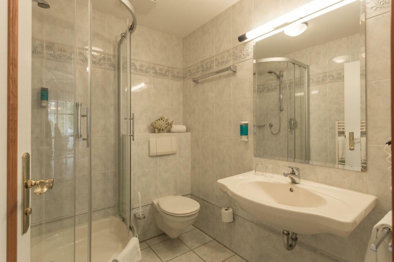 Villa Katharina Ferienwohnungen Вилинген Екстериор снимка